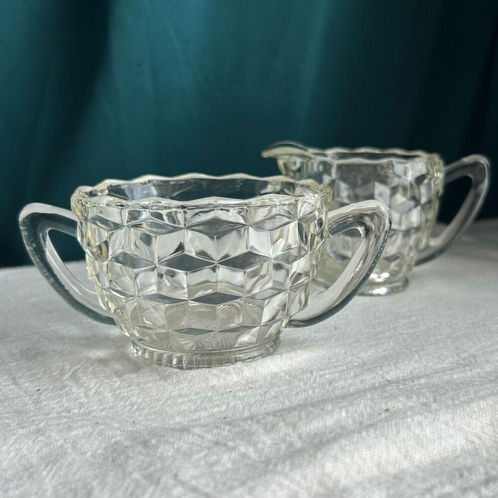 Vintage Jeanette Cube Clear Textured Sugar and Creamer Set - Picture 3 of 9